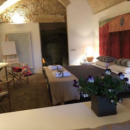 Gli Ipogei Nel Cuore Di Matera Villa Exterior photo