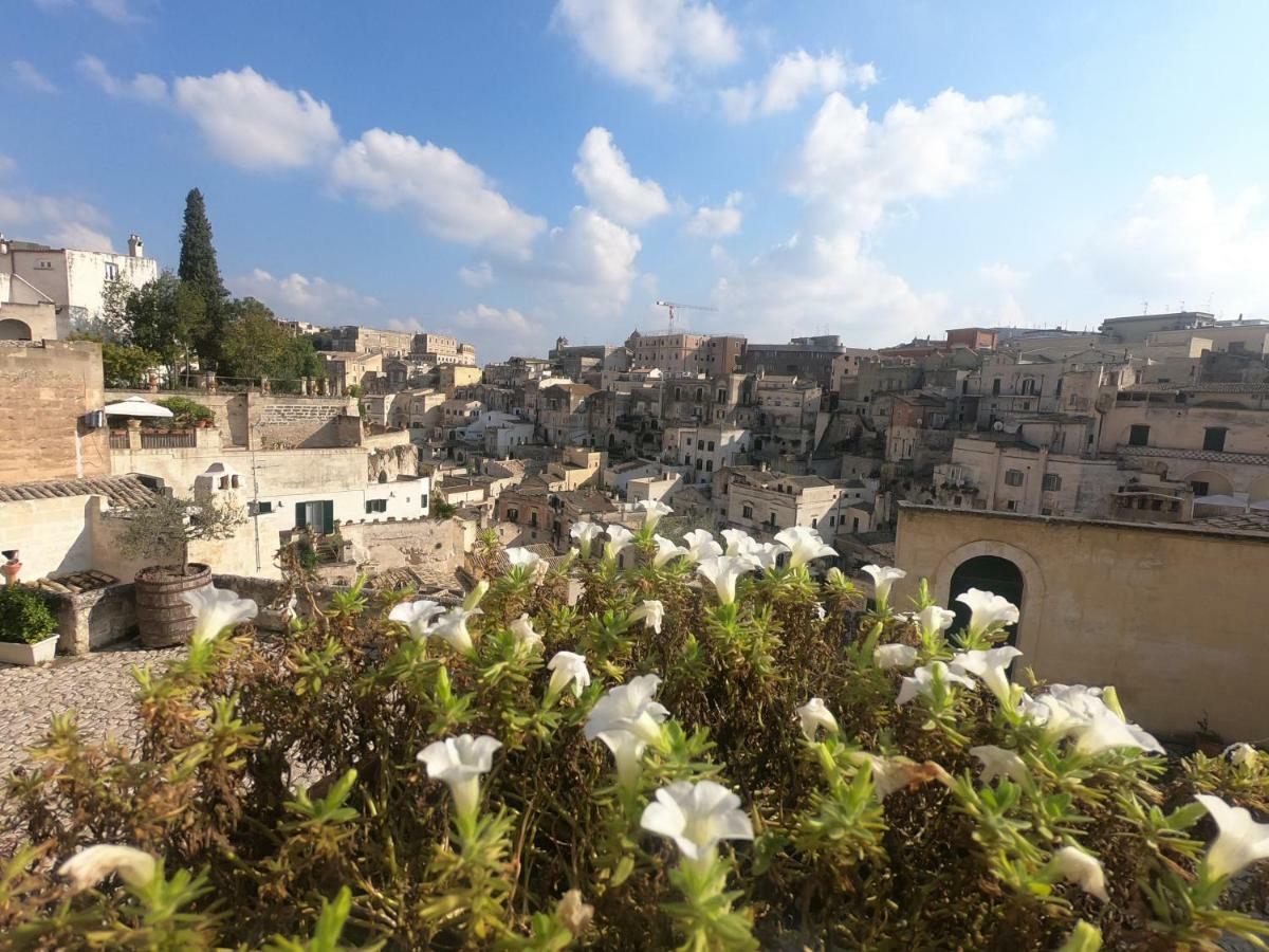 Gli Ipogei Nel Cuore Di Matera Villa Exterior photo