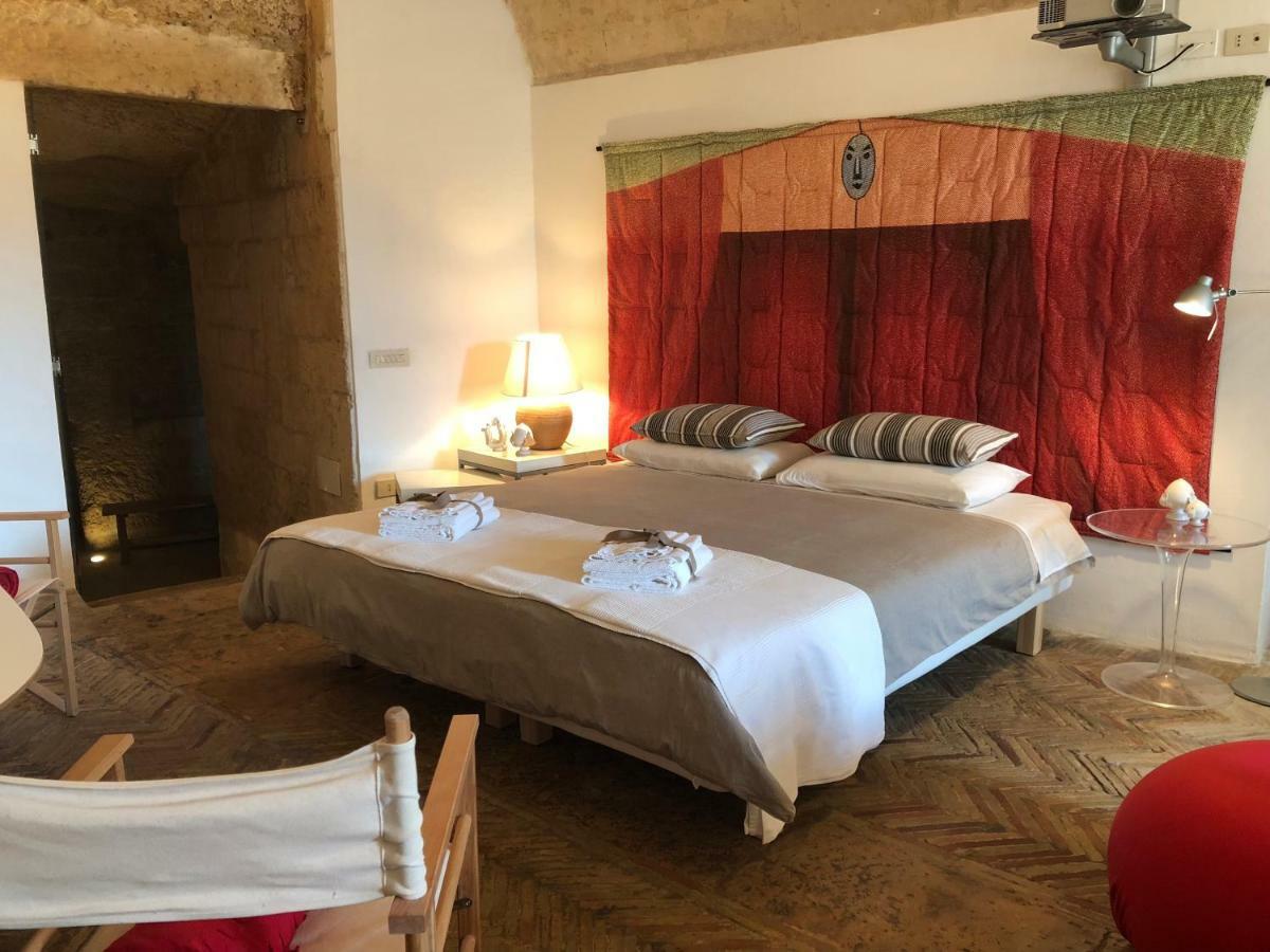 Gli Ipogei Nel Cuore Di Matera Villa Exterior photo